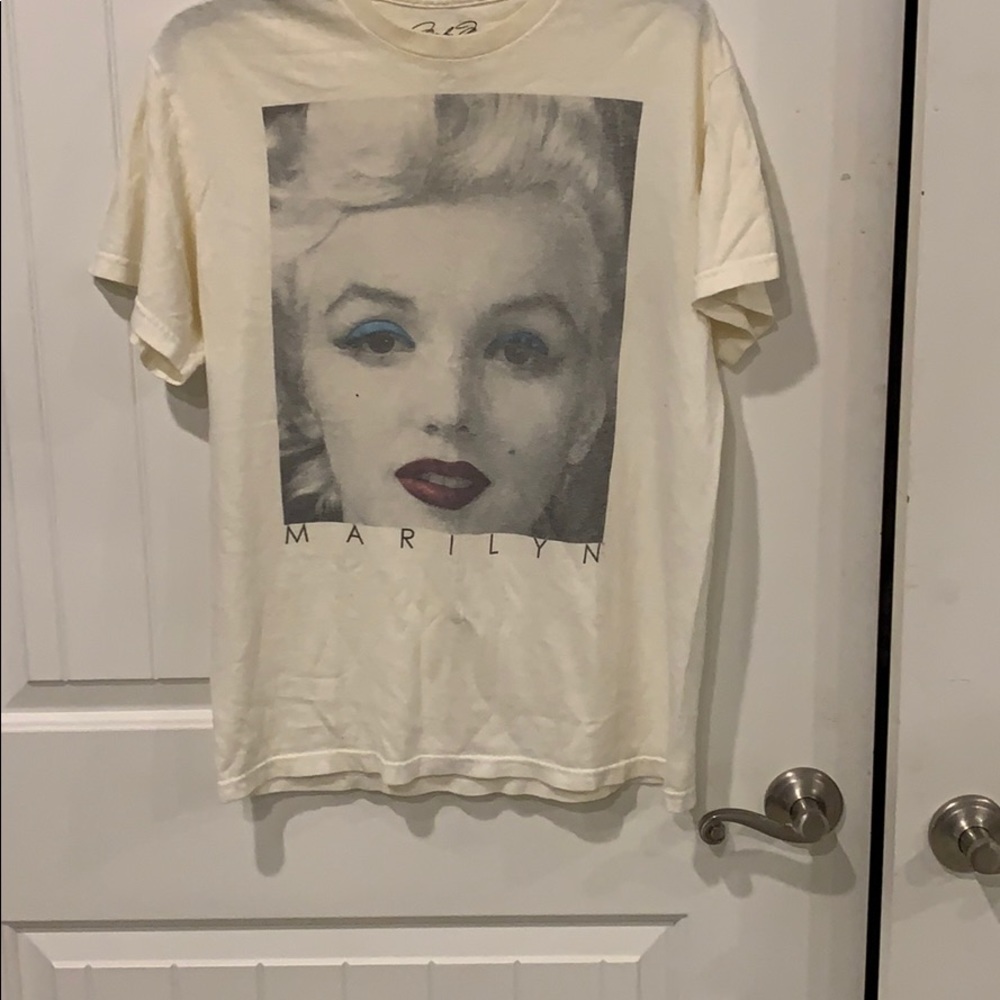 Cream colored Marilyn Monroe tee.  Gently worn.